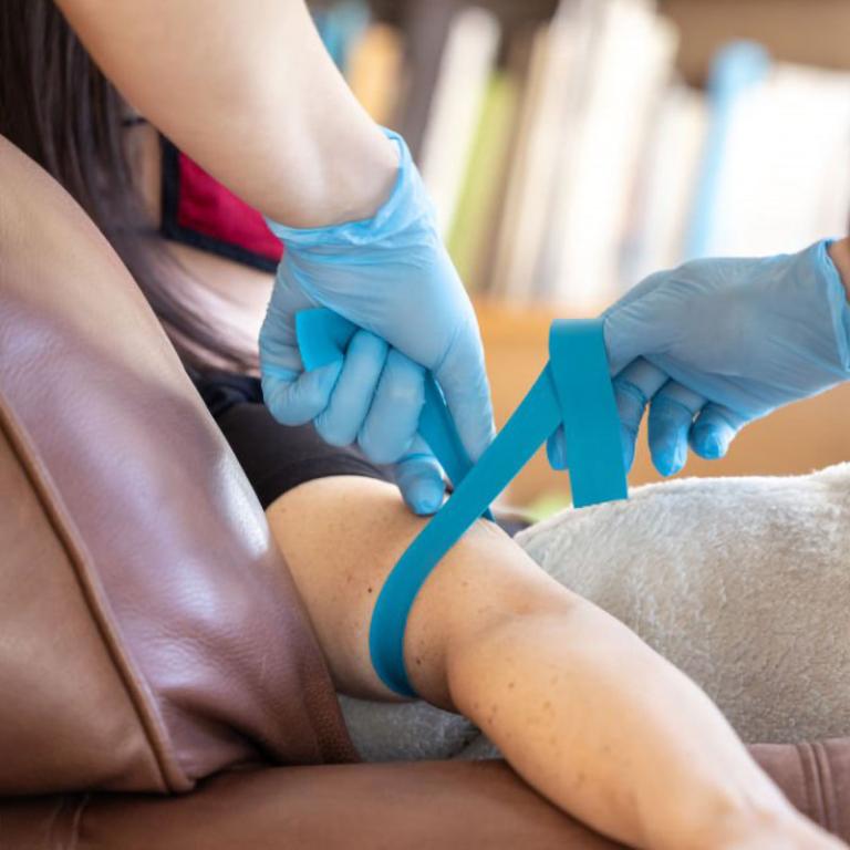 Comment faire un garrot ?