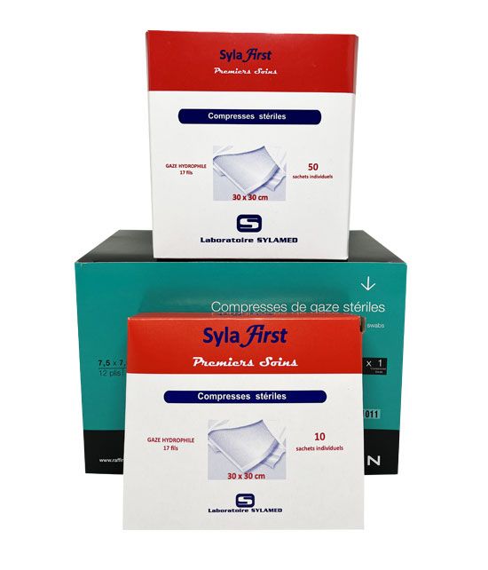 Compresses tissées stériles de 7.5cm x 7.5cm
