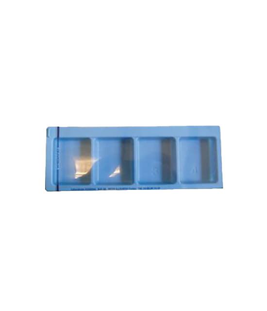 Distributeur en plastique 4 cases  avec couvercle à glissières de 22.5 cm x 8.2 cm x 1.8 cm