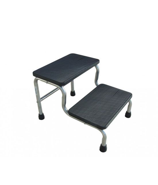 Marchepied noir en tube chromé