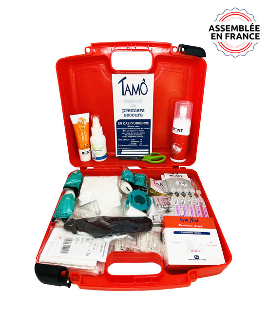 Trousse de secours pleine pour garage et atelier.