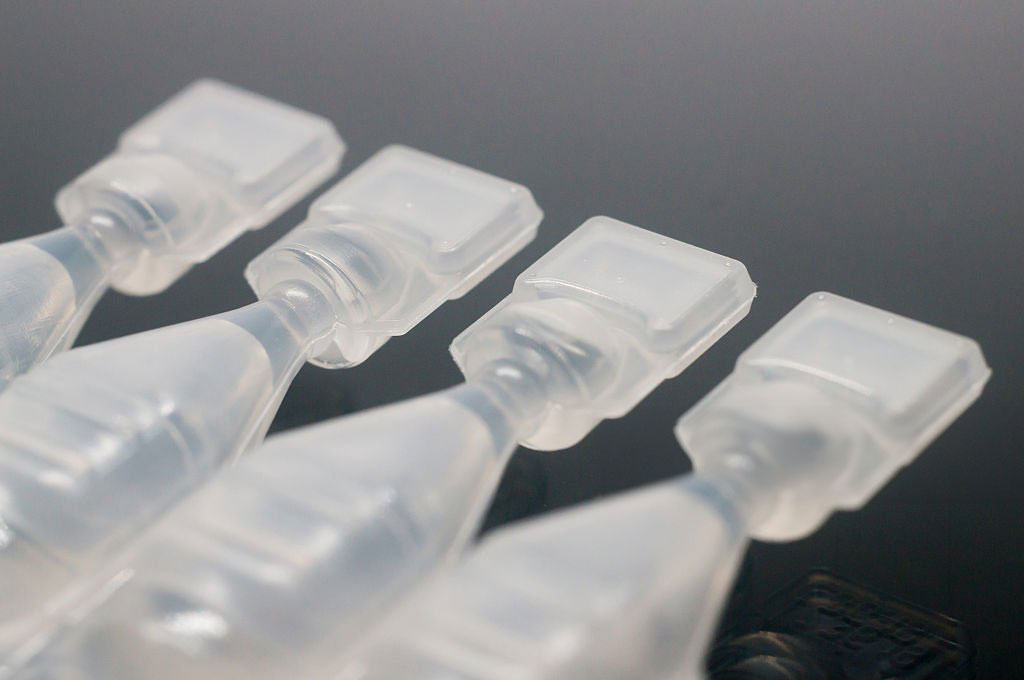 Sérum physiologique périmé : risques et précautions à prendre