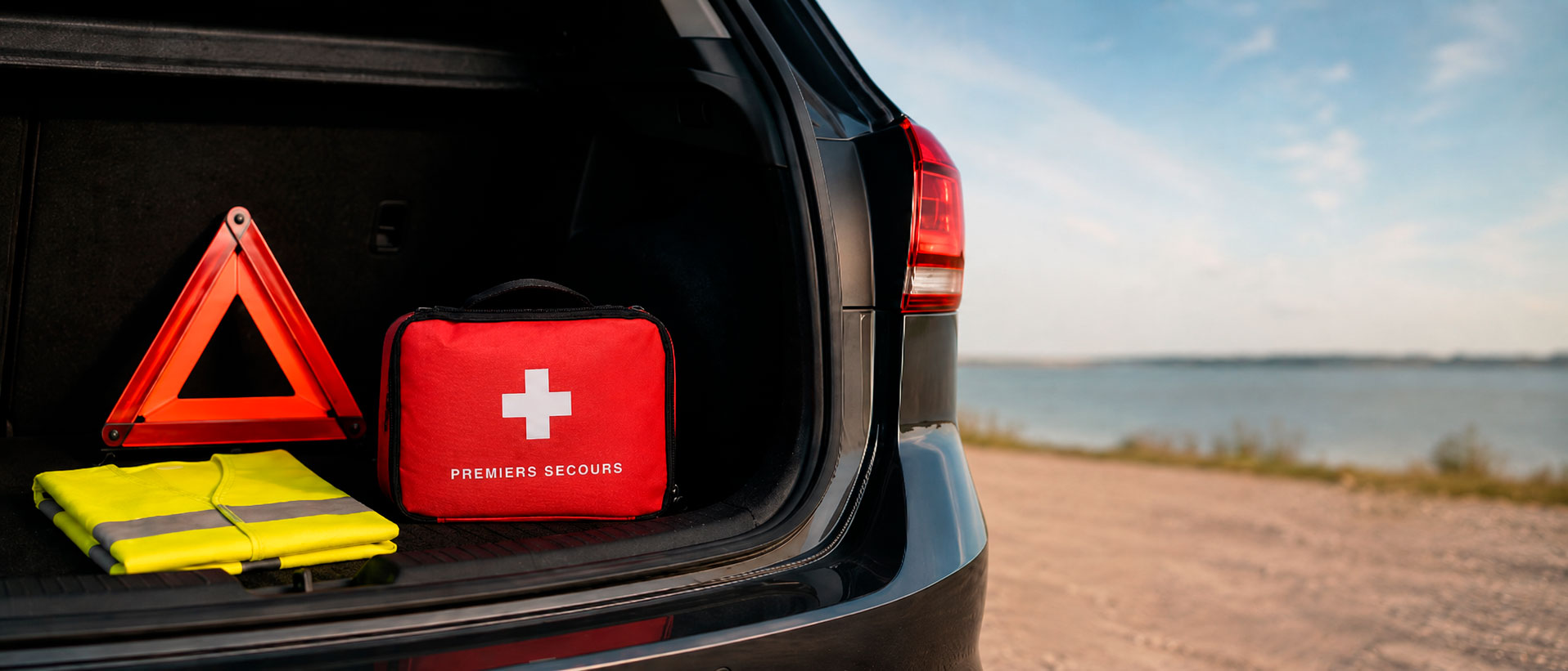 Code du travail sur les trousses de secours en voiture