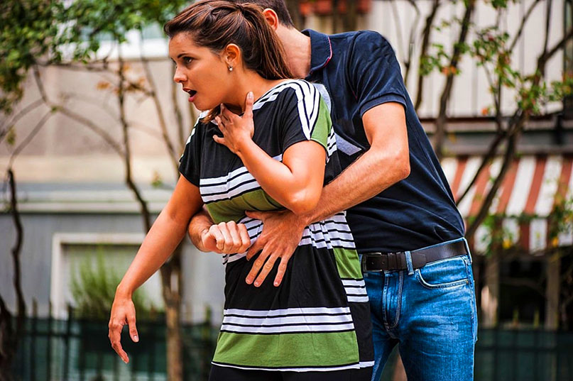 La méthode Heimlich pour lutter contre les étouffements